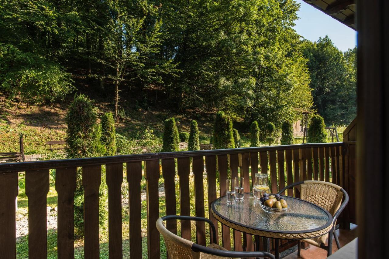 Family Hotel Bile Beli Osŭm Eksteriør billede